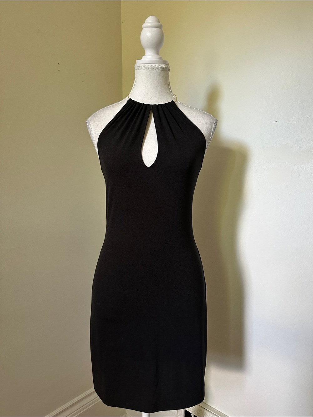 RAMPAGE Vintage Black Halter Keyhole Party Club Vacation Bodycon Mini Dress